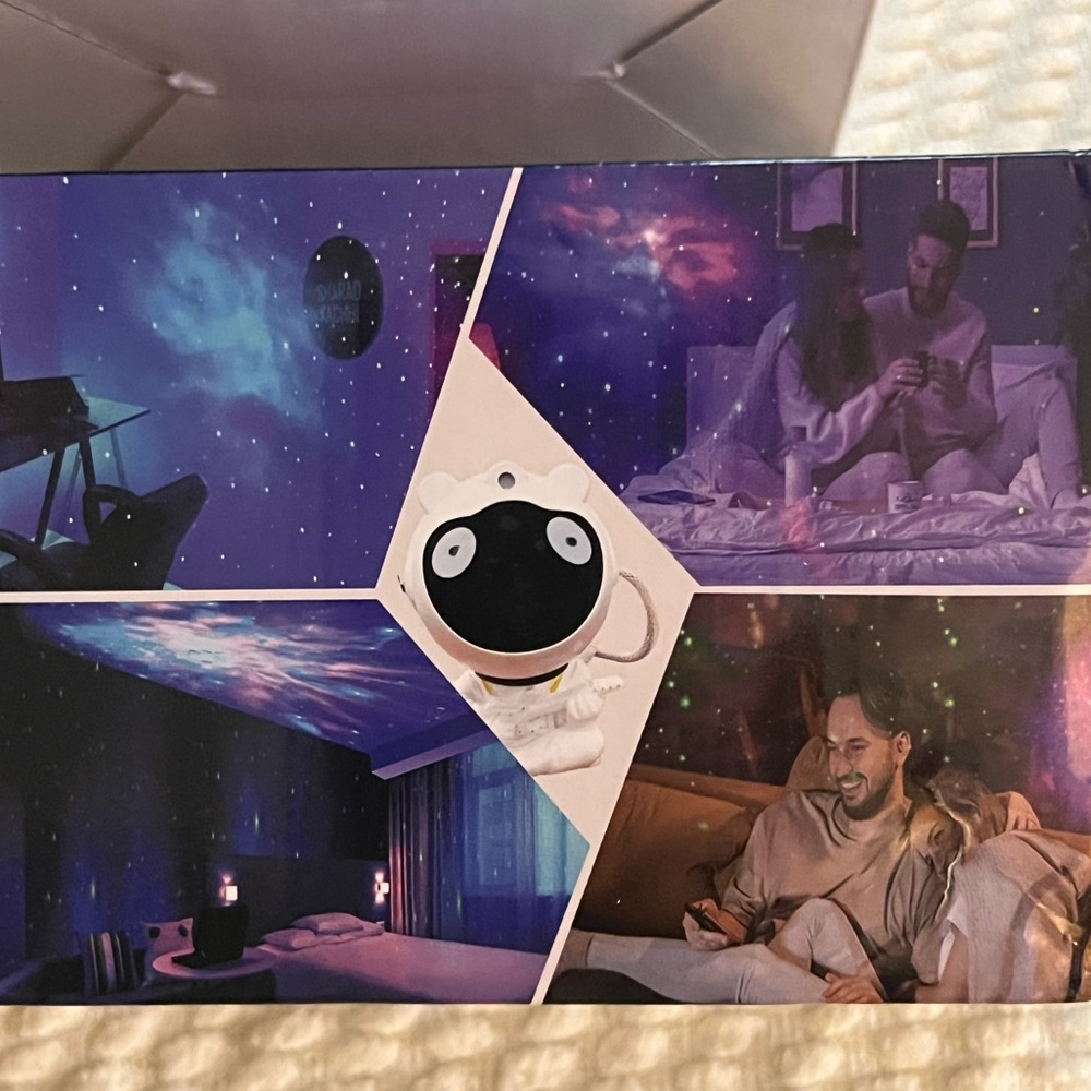 🤍New astronaut Galaxy Nebula Star Projector Night Light Aurora Lamp🤍 - Picture 3 of 4